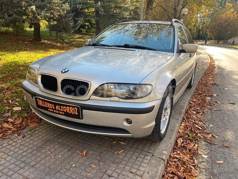 Usado BMW 320 150 CV (110 kW) 2003 Gris / plata Familiar