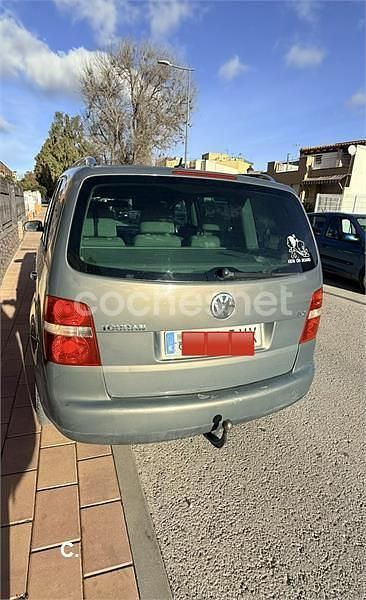 Usado VW Touran Advance 136 CV (100 kW) 2004 Beige Monovolumen