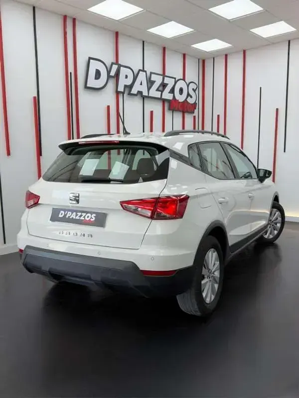 Usado Seat Arona Ecomotive 116 CV (85 kW) 2020 Blanco SUV