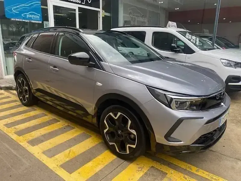 Usado Opel Grandland X GS Line 224 CV (164 kW) 2022 Gris SUV