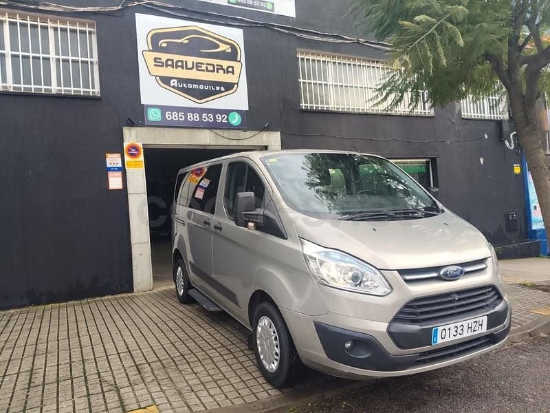 Usado Ford Tourneo Titanium 125 CV (91 kW) 2014 Beige Monovolumen
