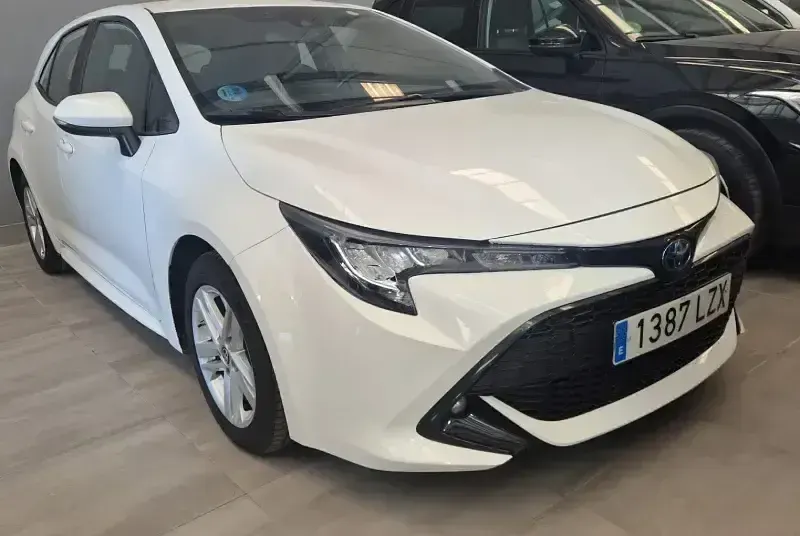 Usado Toyota Corolla Active 125 CV (91 kW) 2022 Blanco