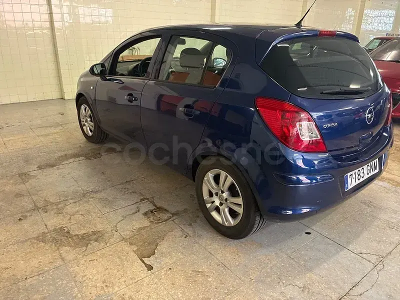 Usado Opel Corsa 95 CV (69 kW) 2010 Azul Utilitario