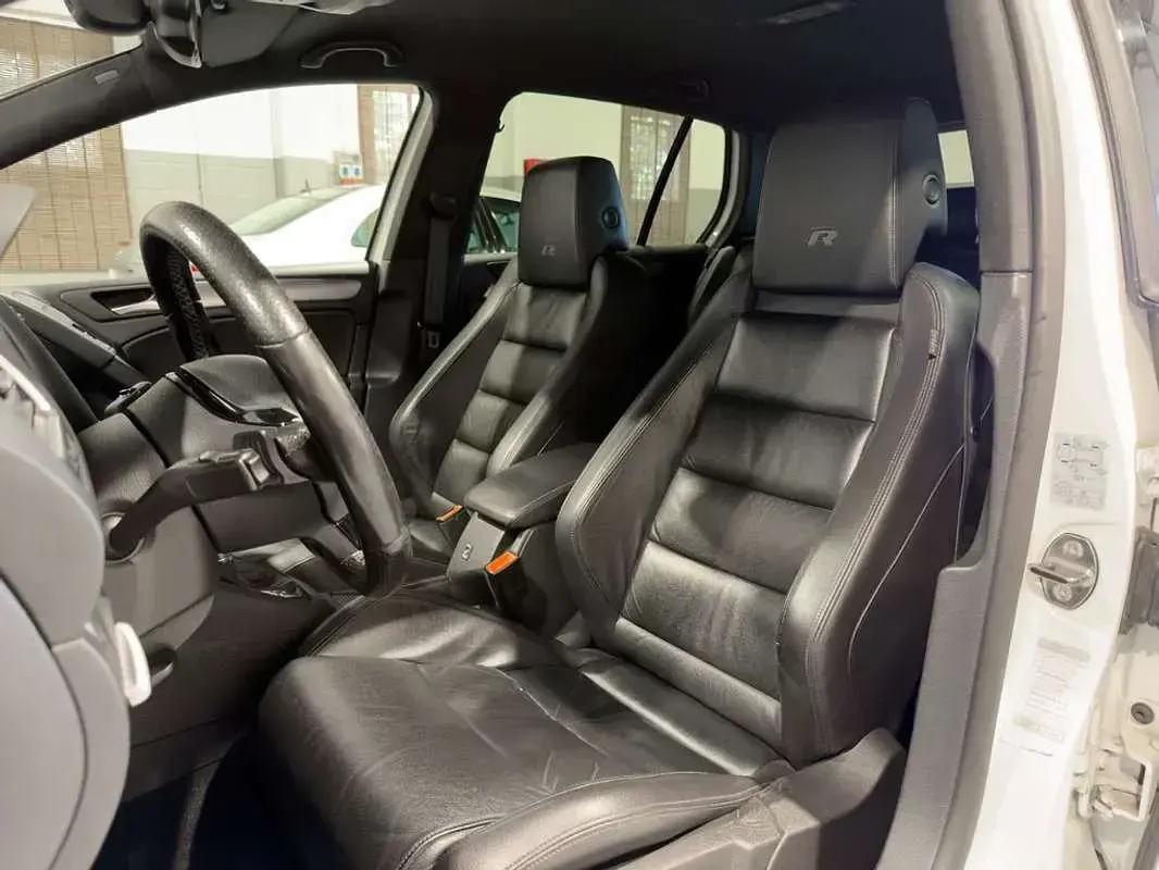 Usado VW Golf VI R 271 CV (199 kW) 2011 Blanco Utilitario