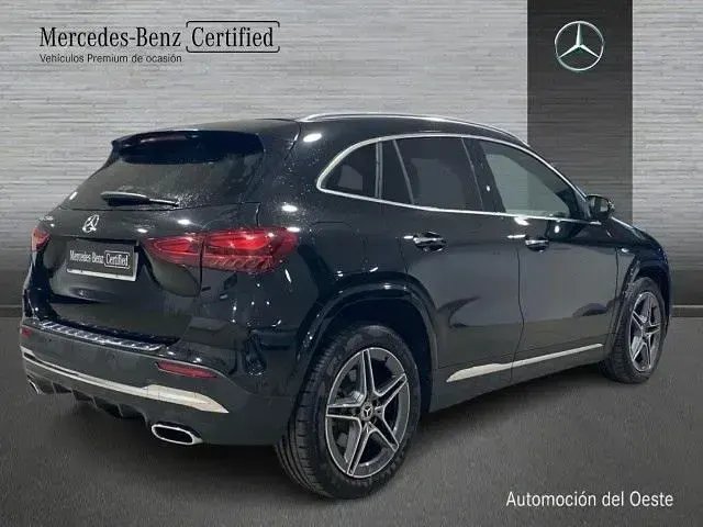 Usado Mercedes GLA250 218 CV (160 kW) 2026 Negro cosmos SUV
