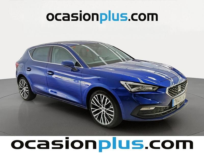 Usado Seat Leon XCELLENCE 150 CV (110 kW) 2021 Azul Monovolumen