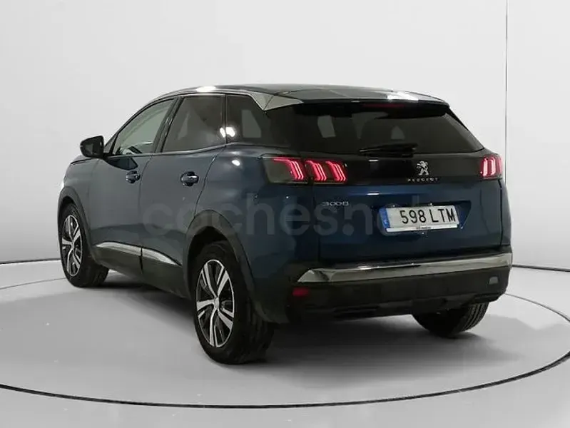 Usado Peugeot 3008 Allure 130 CV (95 kW) 2021 Azul SUV