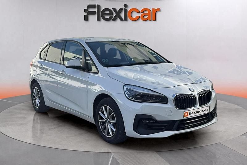 Usado BMW 216 Active Tourer 116 CV (85 kW) 2018 Blanco Monovolumen