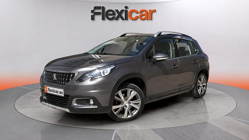 Usado Peugeot 2008 Allure 110 CV (80 kW) 2018 Marrón SUV