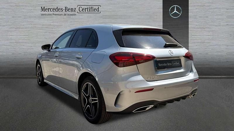 Usado Mercedes A250 218 CV (160 kW) 2024 Berlina