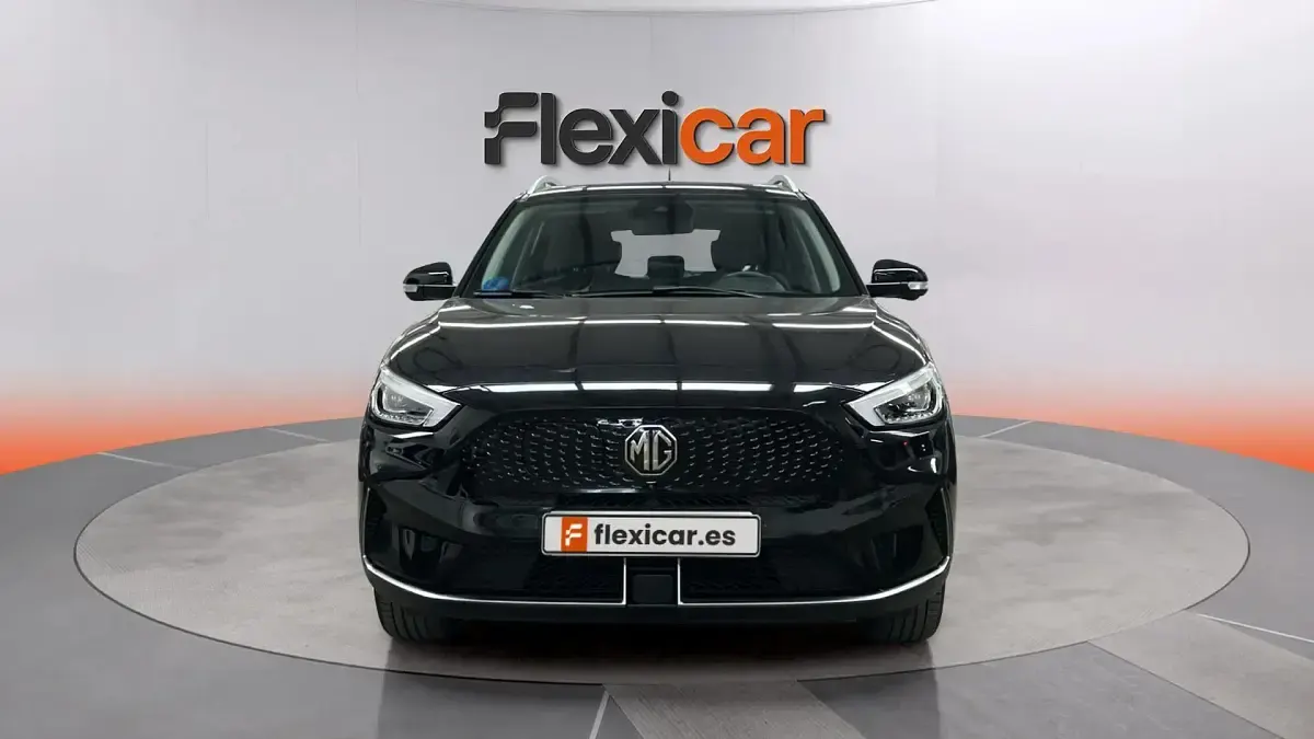 Usado MG ZS Luxury 114 kW (156 CV) 2022 Negro SUV
