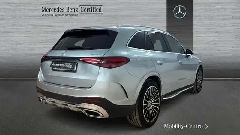 Usado Mercedes GLC220 197 CV (144 kW) 2023 Gris / plata SUV