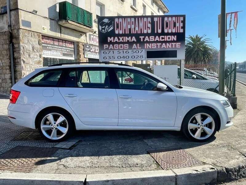 Usado Skoda Octavia Ambition 150 CV (110 kW) 2017 Blanco Familiar