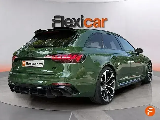 Usado Audi RS4 450 CV (330 kW) 2021 Verde Familiar