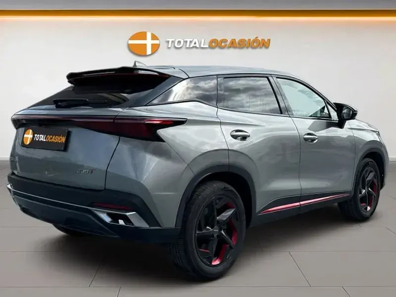 Usado Omoda 5 185 CV (136 kW) 2024 Gris / plata SUV