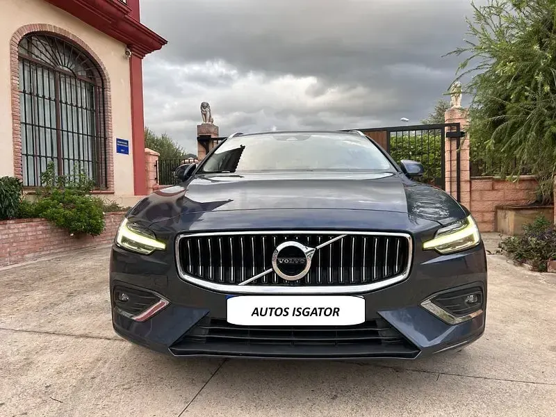 Usado Volvo V60 Inscription 150 CV (110 kW) 2019 Azul Familiar