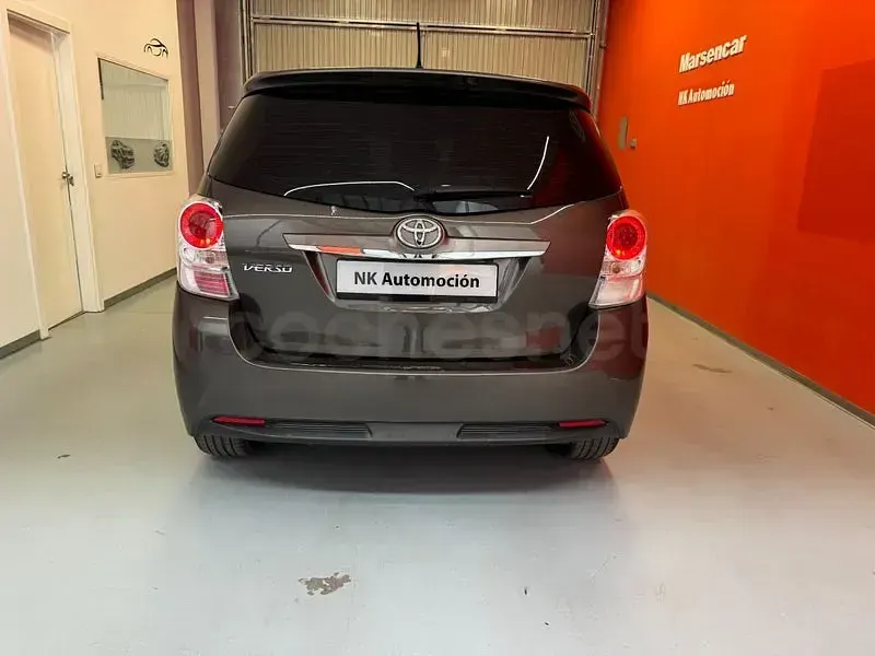 Usado Toyota Verso Advance 112 CV (82 kW) 2017 Beige Monovolumen
