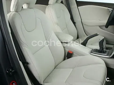 Usado Volvo V40 CC Summum 245 CV (180 kW) 2016 Gris / plata Familiar