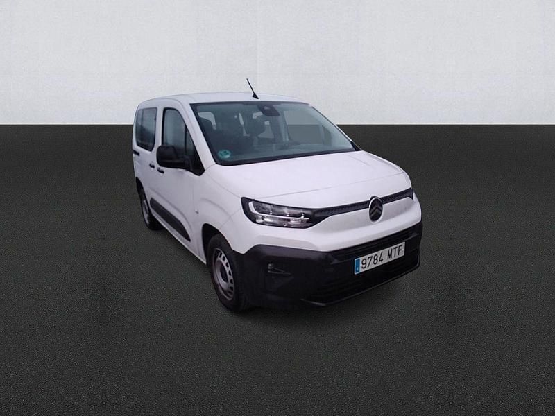 Usado Citroën Berlingo 102 CV (75 kW) 2024 Blanco Monovolumen