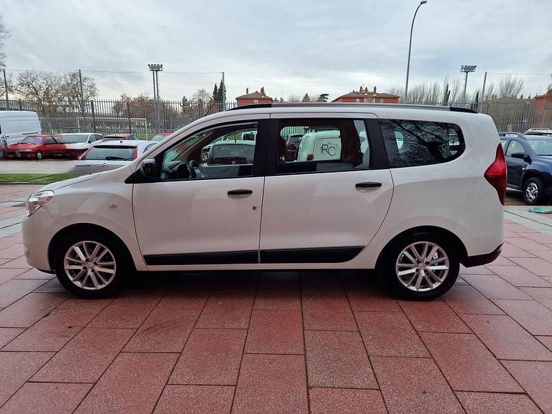 Usado Dacia Lodgy Comfort 116 CV (85 kW) 2021 Blanco Monovolumen
