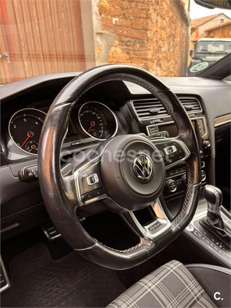 Gris / plata Usado 2017 VW Golf VII GTD Berlina | 18.990 € (Precio justo) - Imagen 1/4