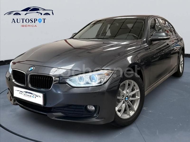 Gris / plata Usado 2013 BMW 318 Berlina | 13.790 € (Precio justo) - Imagen 1/4