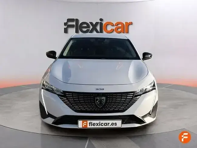 Usado Peugeot 308 Allure 130 CV (95 kW) 2024 Blanco
