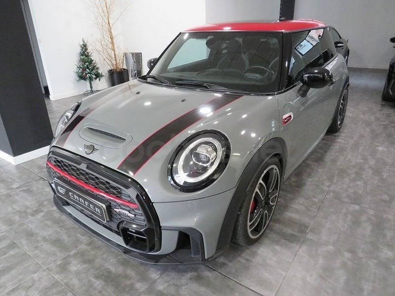 Usado Mini John Cooper Works 231 CV (169 kW) 2020 Gris / plata Utilitario