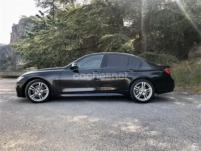 Usado BMW 320 Sport Line 184 CV (135 kW) 2014 Negro Berlina
