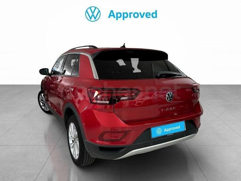 Usado VW T-Roc Life 150 CV (110 kW) 2023 Rojo SUV