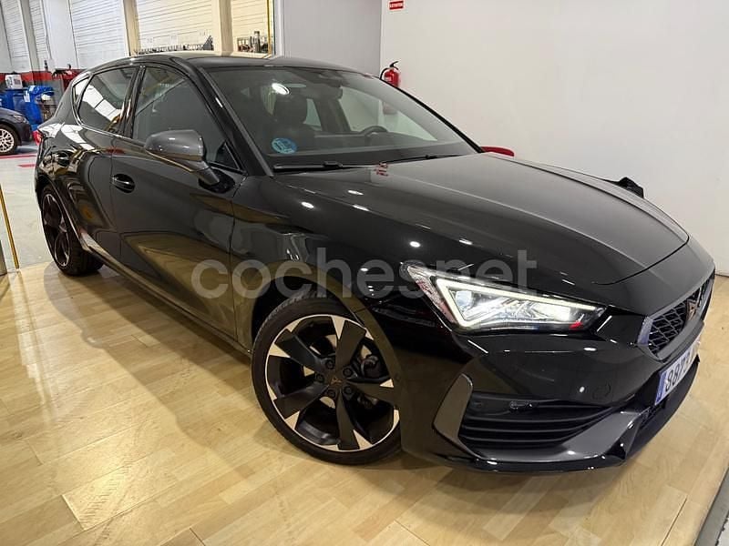 Negro Usado 2023 Cupra Leon Berlina | 26.450 € (Precio justo) - Imagen 1/4
