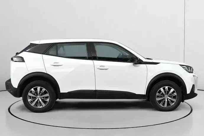 Usado Peugeot 2008 Active 110 CV (80 kW) 2022 Blanco SUV