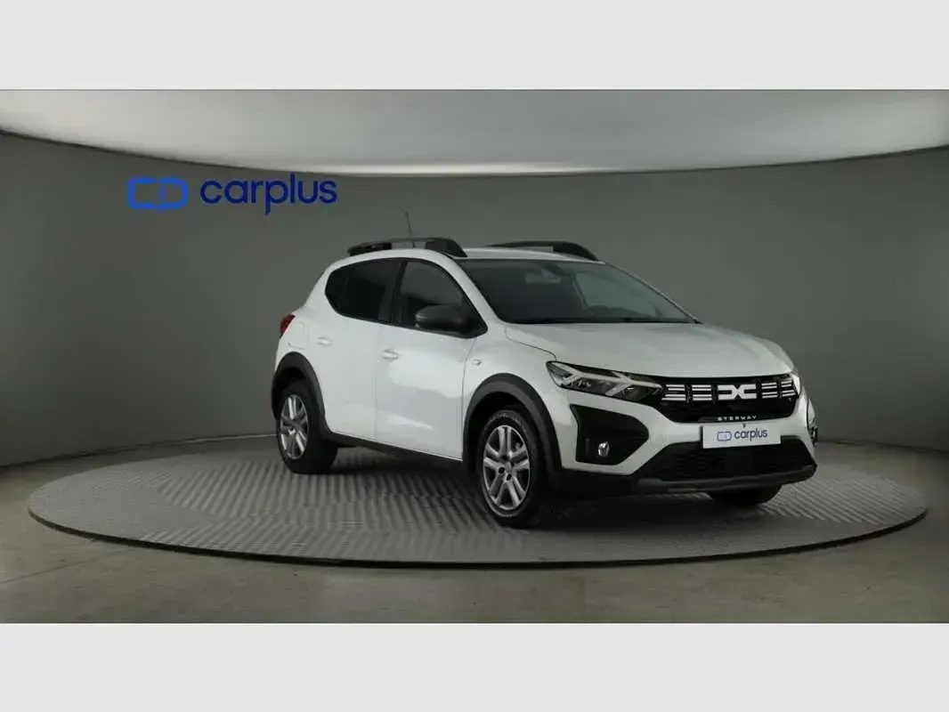 Usado Dacia Sandero Expression 91 CV (66 kW) 2023 Blanco Utilitario