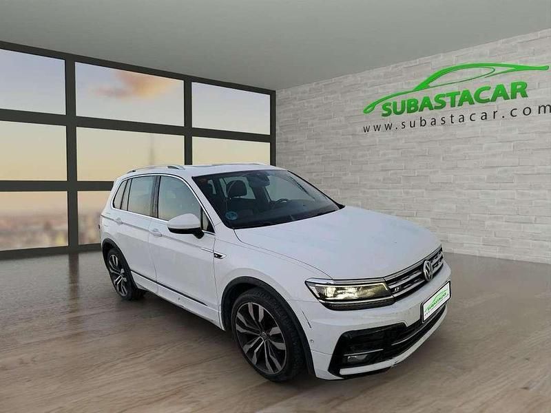 Usado VW Tiguan Sportline 190 CV (139 kW) 2019 Blanco SUV