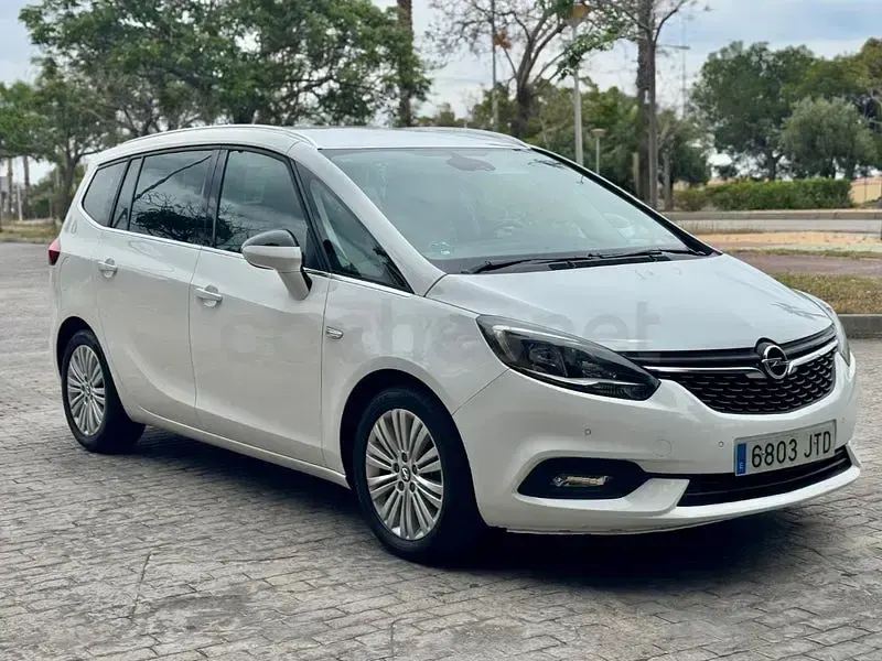 Usado Opel Zafira Tourer Excellence 170 CV (125 kW) 2016 Blanco Monovolumen