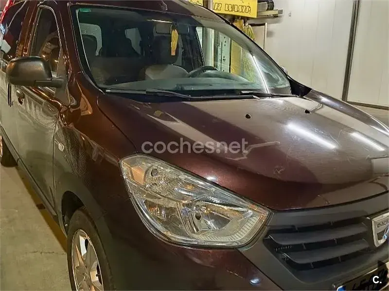 Używany Dacia Dokker 90 KM (66 kW) 2019 Brązowy Minivan