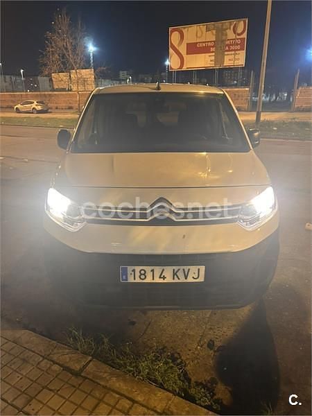 Usado Citroën Berlingo Live 100 CV (73 kW) 2019 Blanco Monovolumen