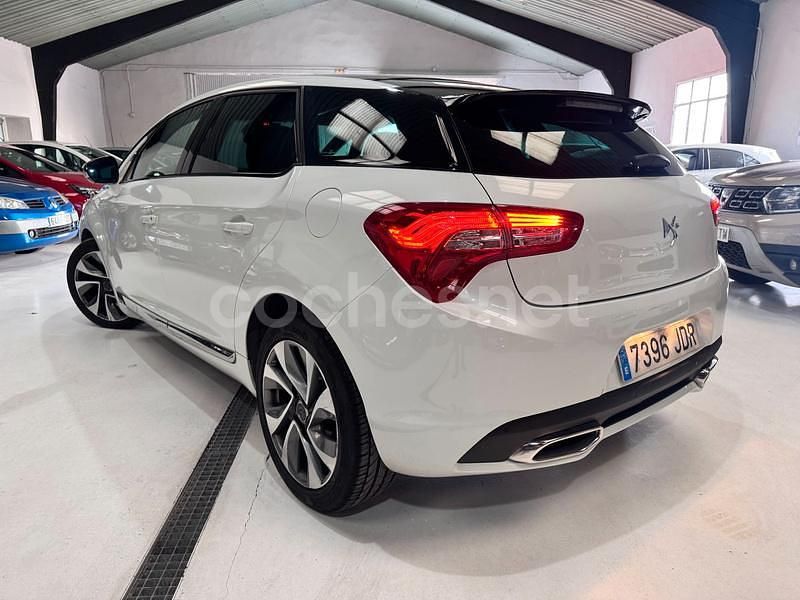 Usado DS Automobiles DS5 150 CV (110 kW) 2015 Blanco Utilitario