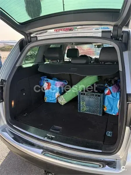 Usado VW Touareg 225 CV (165 kW) 2006 Gris / plata SUV