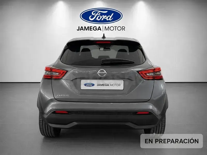 Usado Nissan Juke Tekna 117 CV (86 kW) 2020 Gris / plata SUV
