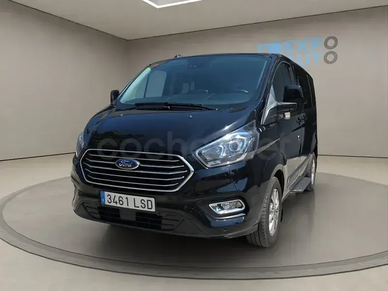 Usado Ford Tourneo Custom Titanium 130 CV (95 kW) 2021 Negro Van