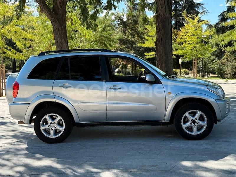 Usado Toyota RAV4 Sol 150 CV (110 kW) 2001 Gris / plata SUV