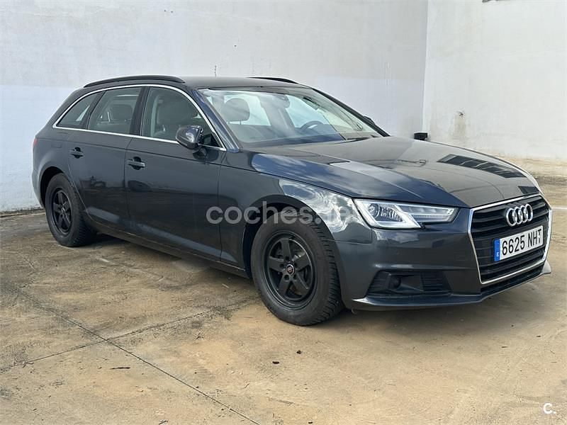 Usado Audi A4 Design 150 HP (110 kW) 2016 Preto Carrinha