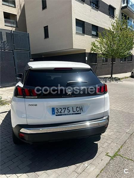 Usado Peugeot 3008 Allure 130 CV (95 kW) 2019 Blanco SUV