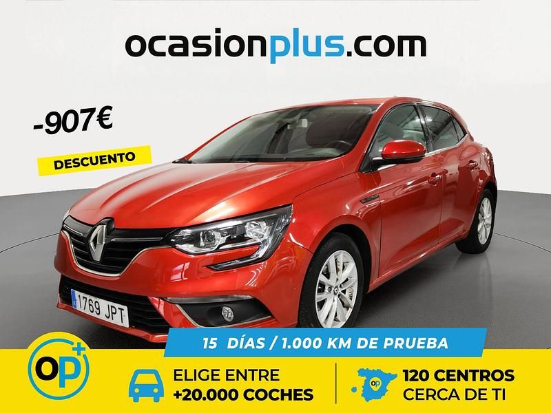 Usado Renault Mégane IV Intens 130 CV (95 kW) 2016 Rojo Berlina