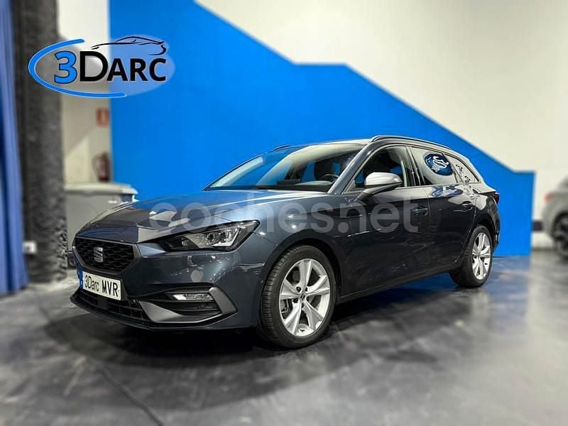Gris / plata Usado 2024 Seat Leon FR Familiar | 25.900 € (Precio justo) - Imagen 1/4