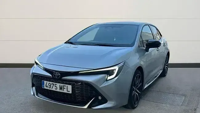 Usado Toyota Corolla Sport 140 CV (102 kW) 2023 Gris Berlina