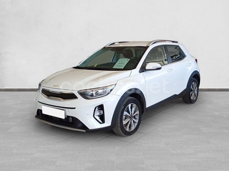 Blanco Nuevo 2024 Kia Stonic SUV | 16.995 € (Precio justo) - Imagen 1/4