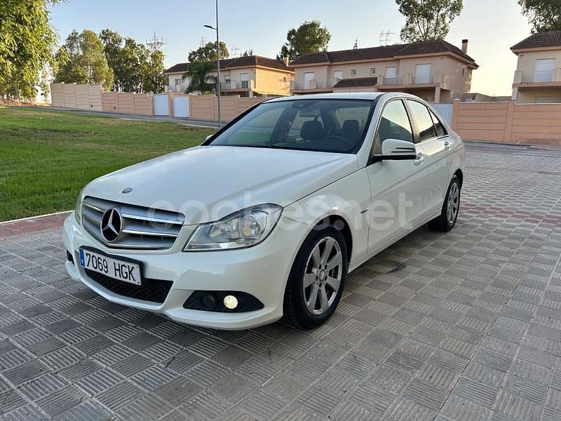 Blanco Usado 2011 Mercedes C200 Edition Berlina | 9999 € (Precio justo) - Imagen 1/4