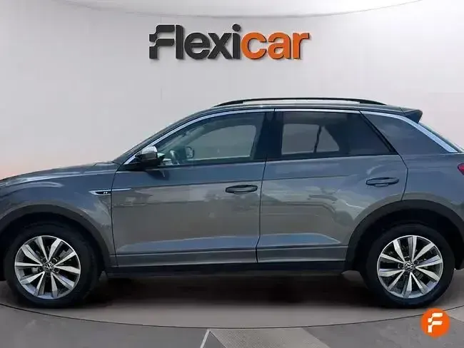 Usado VW T-Roc Advance 150 CV (110 kW) 2022 Gris SUV